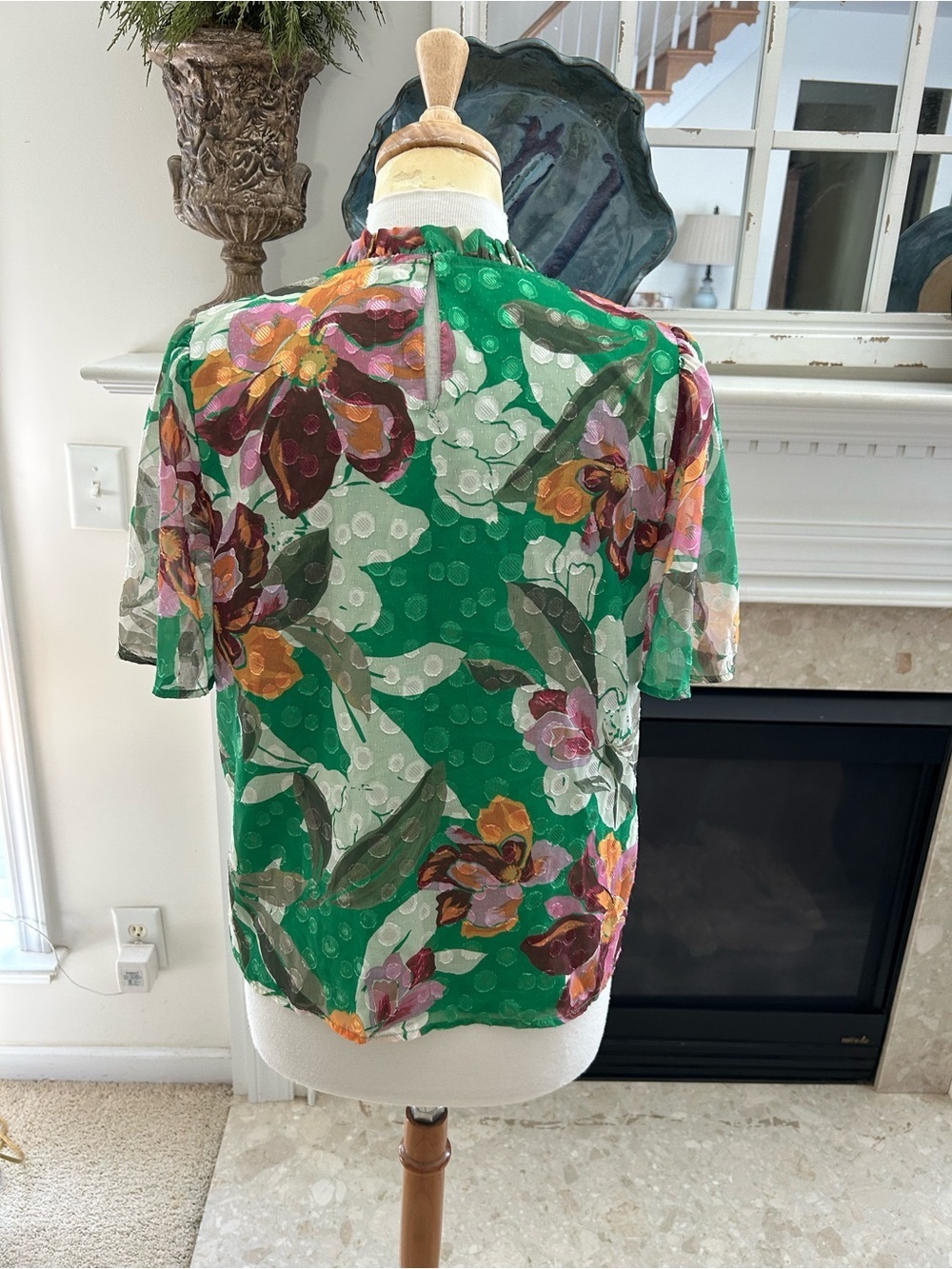 Adelyn Rae Emerald Green Floral Ruffle Pleated Top - Picture 4 of 6